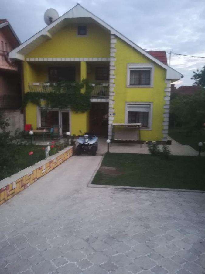 Apartman Zivic Berilovac Esterno foto